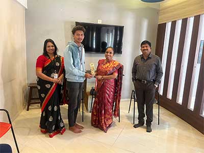 Honored Welcome Padmaja Tiwale Madam(Hon Secreatry Bal Kalyan Sankul)