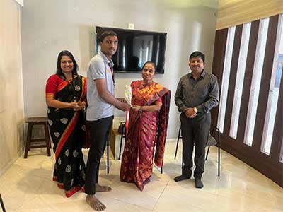 Honored Welcome Padmaja Tiwale Madam(Hon Secreatry Bal Kalyan Sankul)